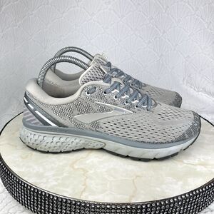 Brooks Ghost 11 Sneakers Womens Size 8 Grey/Silver/White Athletic Running Shoes